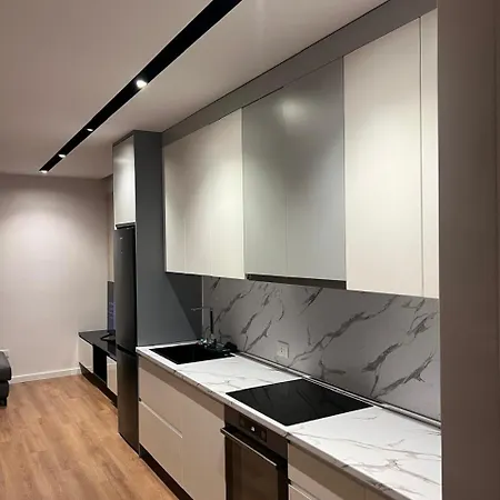 Escape Luxury 1 Tiran