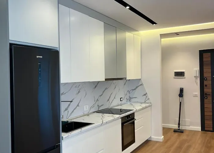 Escape Luxury 1 * 地拉那